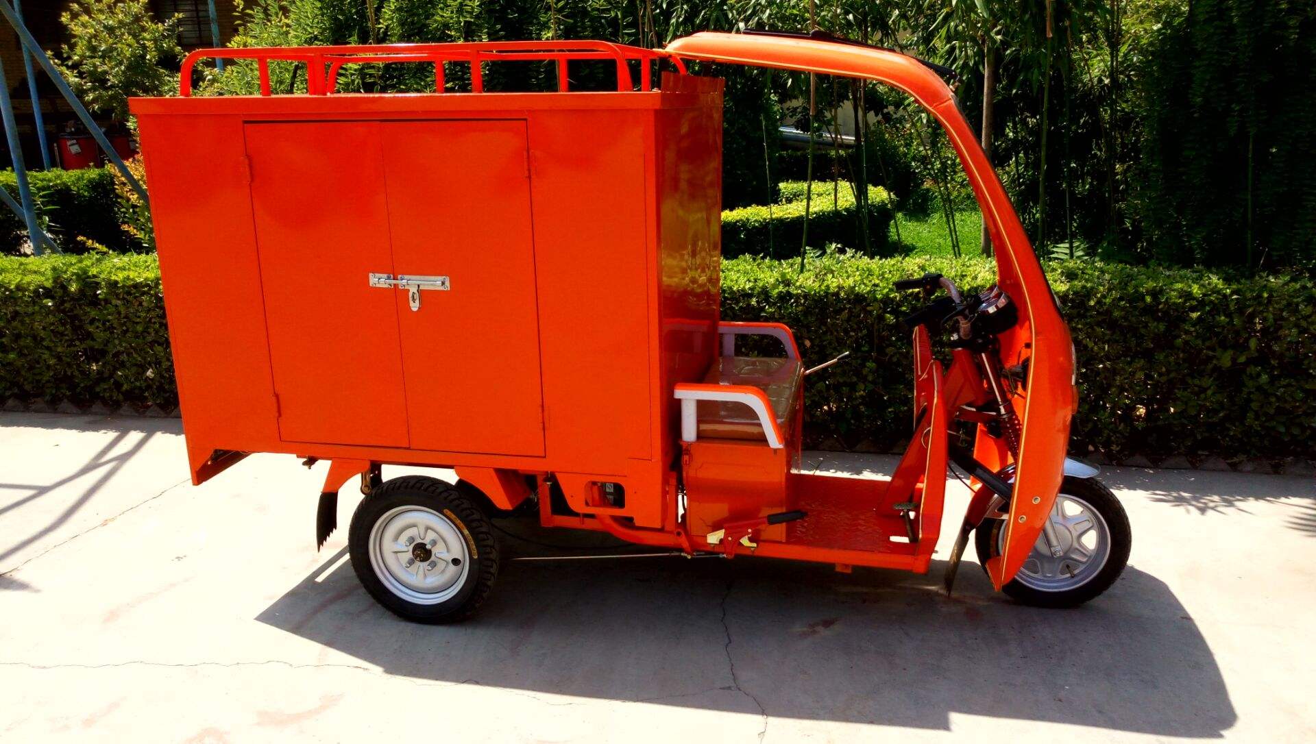 三輪移動(dòng)蒸汽洗車機(jī) 三輪移動(dòng)蒸汽洗車機(jī)